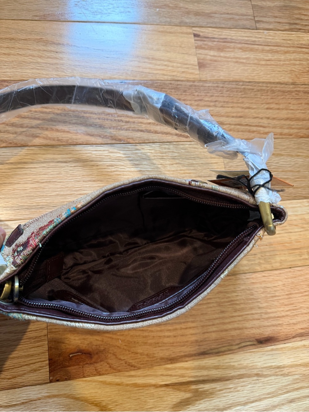 Floral Tapestry Shoulder Bag NWT - Picture 3 of 7